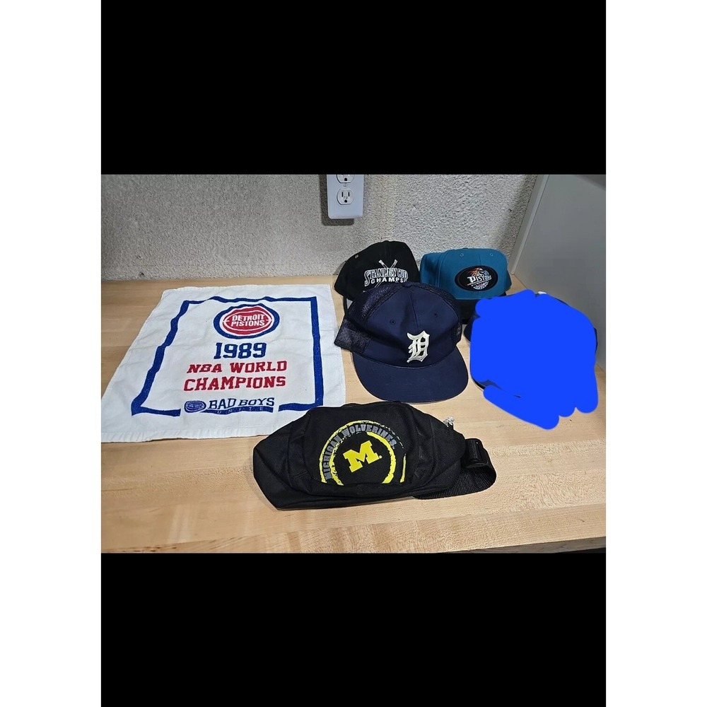 Hat Lot Detroit Red Wings Tigers Pistons Bad Boys Towel Wolverines Fanny Pack‎